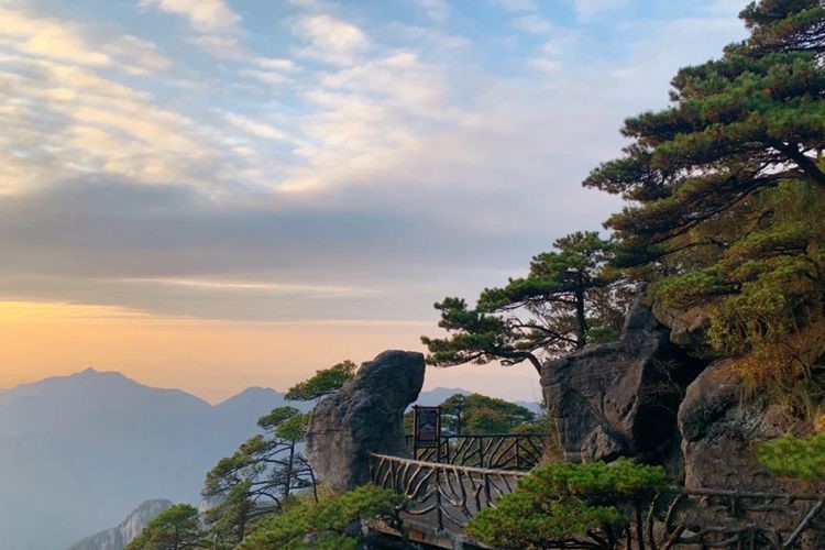 三清望仙-水墨三清山、网红望仙谷、一晚两天
