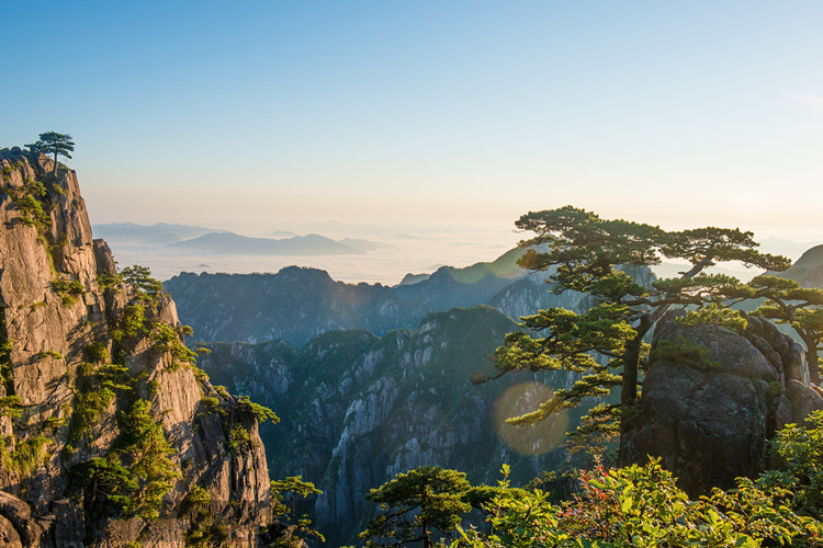 灵动·黄山-宏村、黄山、千岛湖、篁岭、徽州古城5日游